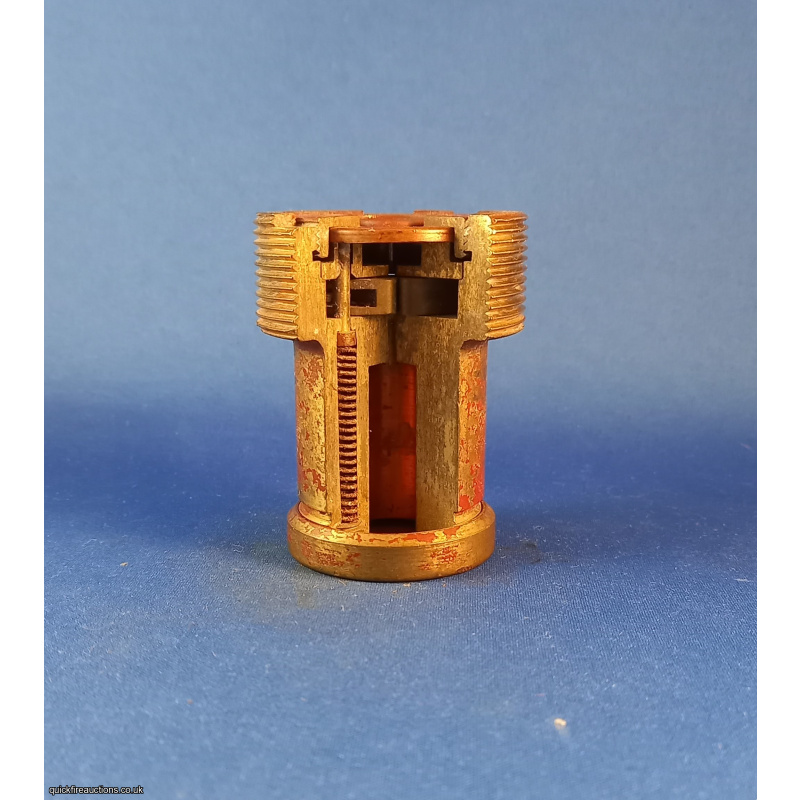 WW2 sectioned Number 10 gaine